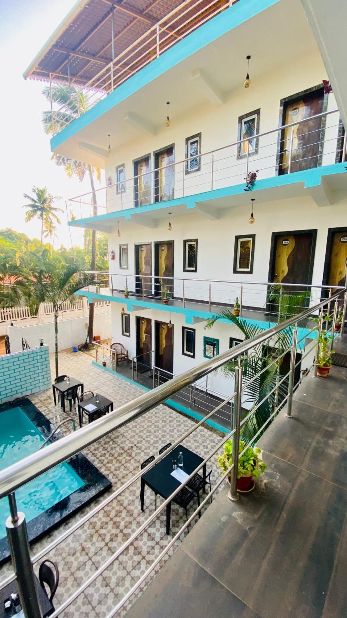 Bsg Stay - Turtle Beach Morjim Goa Exterior photo