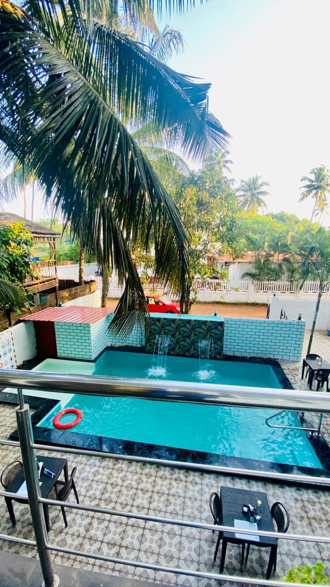 Bsg Stay - Turtle Beach Morjim Goa Exterior photo
